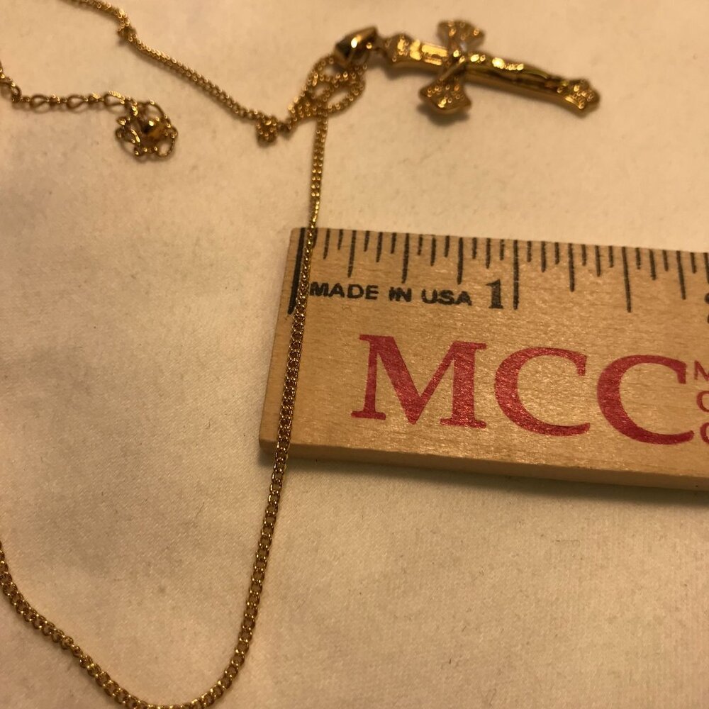 Avon Goldtone Crucifix Necklace 2002 Vintage - Picture 9 of 11